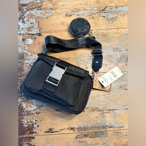 NWT! Madden Girl Black nylon Crossbody bag, super cute, great for any outing!